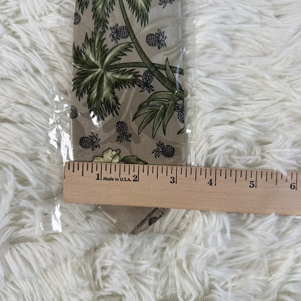 Hilo Hattie Tropical‎ Hawaii Mens Palm Tree Pineapple Hibiscus Necktie Handmade